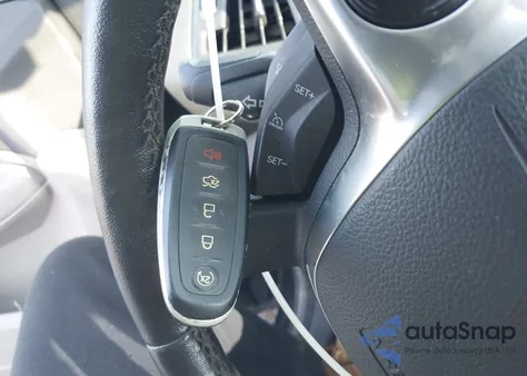 2015 Ford Escape Titanium z USA, uszkodzony, nr VIN 1FMCU0J98FUA32741